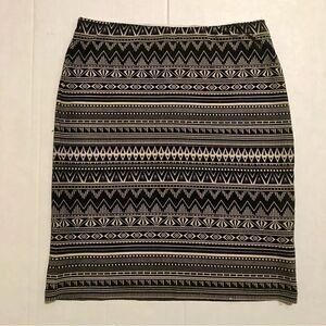 NWOT Tally Weijl Printed Pencil Mini Skirt (XS)